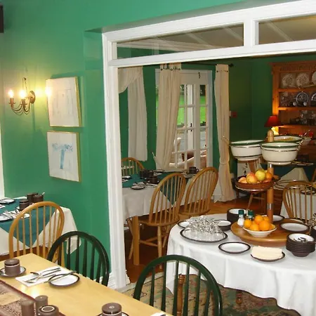 Loch Lein Hotel